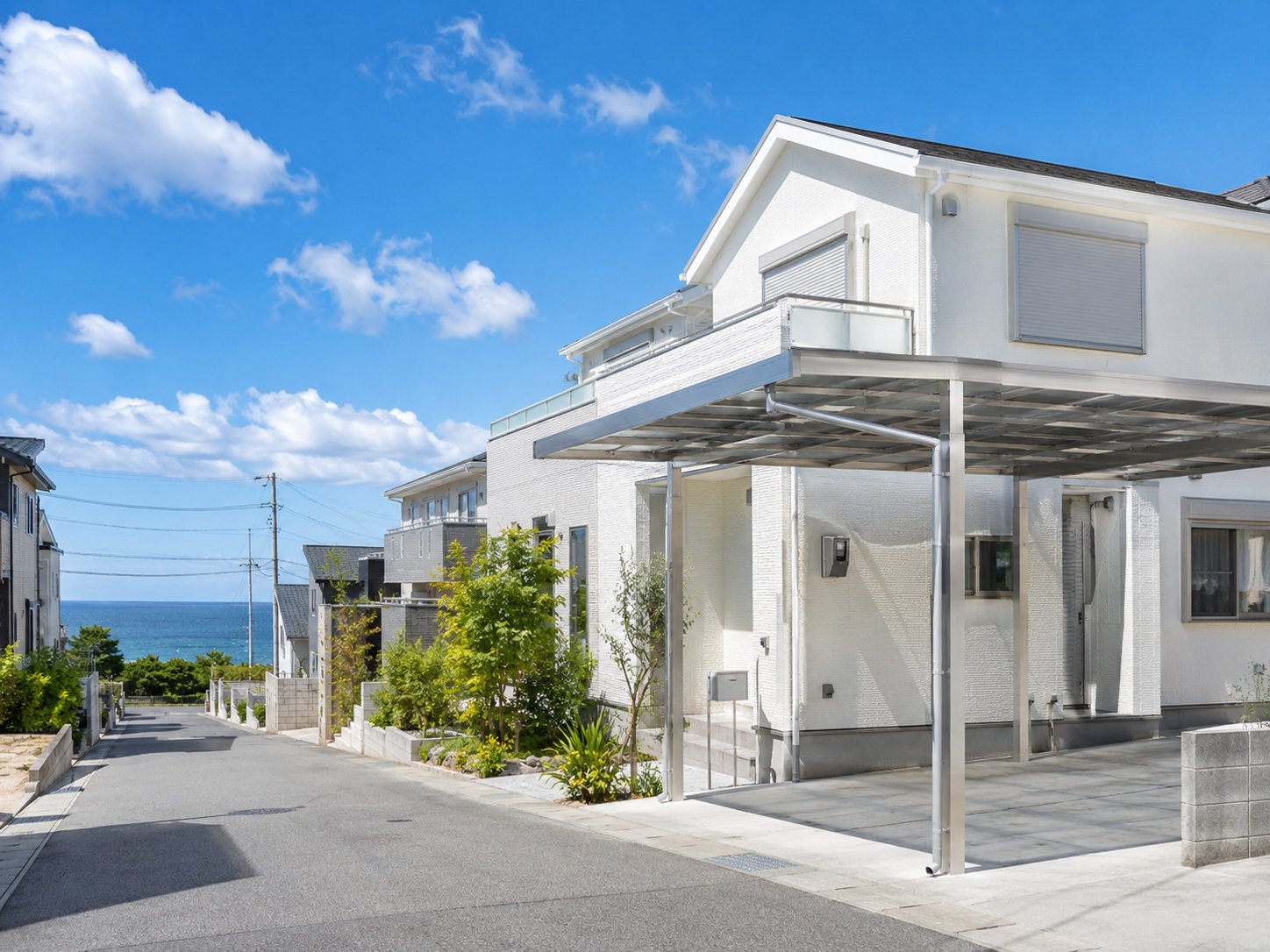 三重県沿岸部の住宅における台風に備えたカーポートの設置イメージ